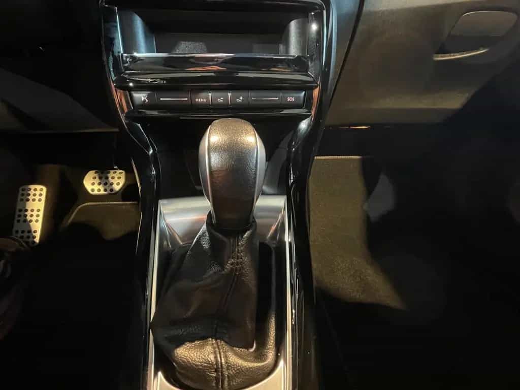 DS Automobiles DS3 1.2 Pure Tech Cafe Racer Sondermodel *Autom* 06/2018-photo-10