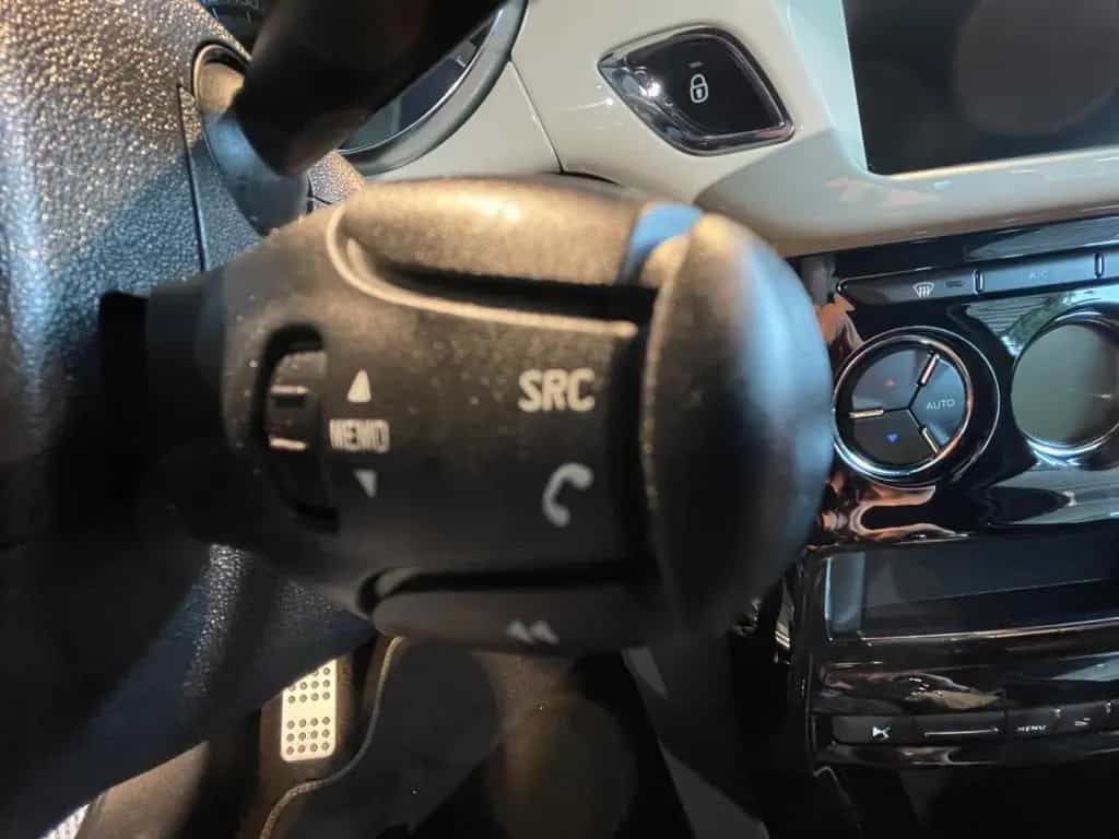 DS Automobiles DS3 1.2 Pure Tech Cafe Racer Sondermodel *Autom* 06/2018-photo-11