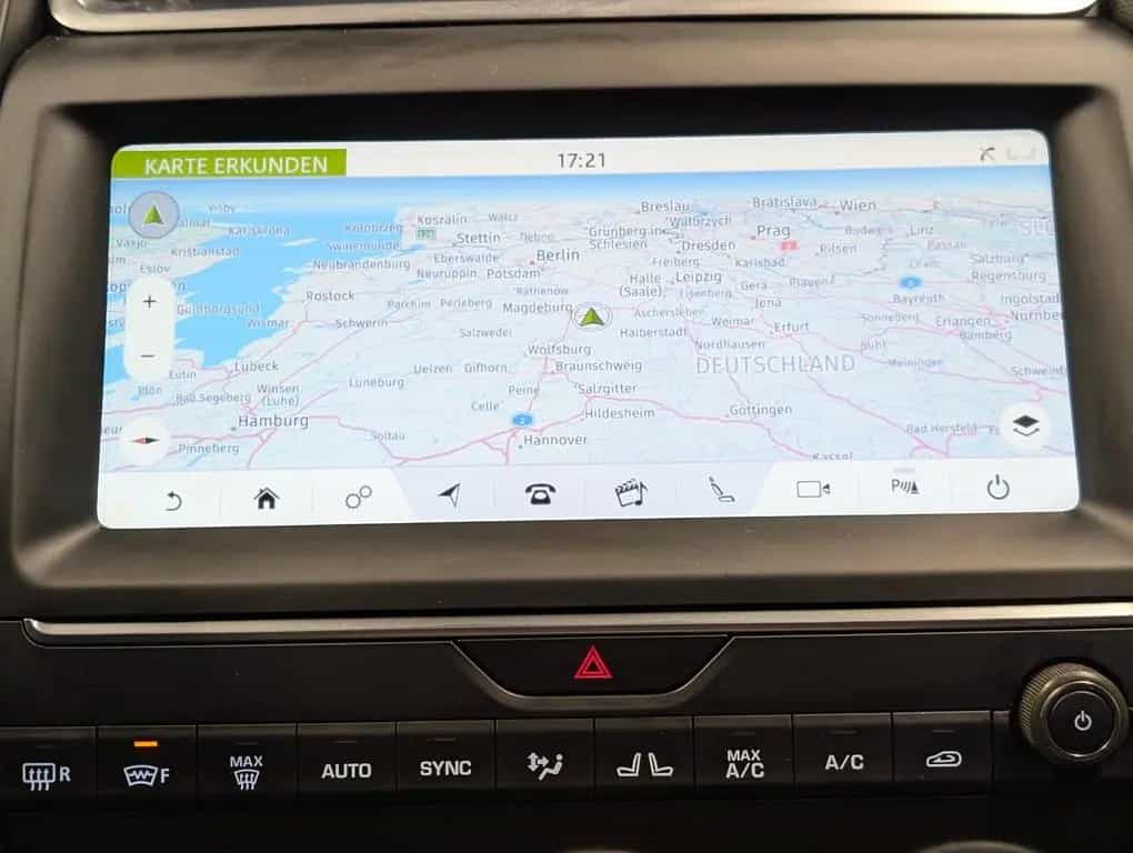 Jaguar E-Pace R-Dynamic S LED/Navi/Pano/SHZ/Kam/20-LM 11/2019-photo-15