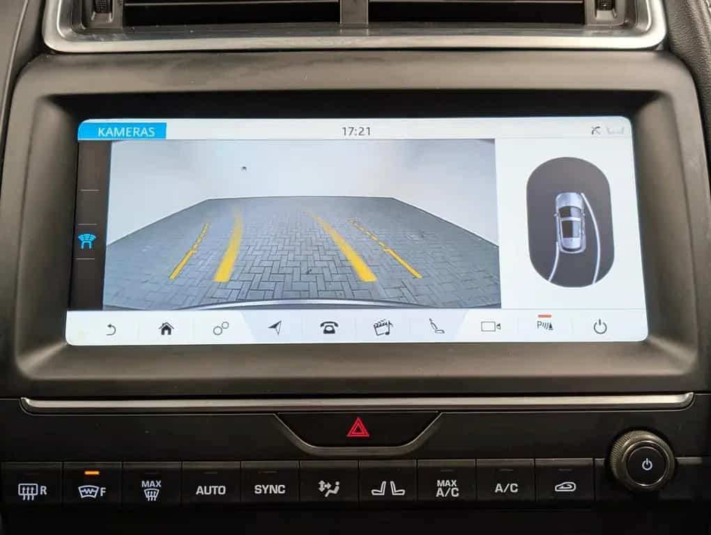 Jaguar E-Pace R-Dynamic S LED/Navi/Pano/SHZ/Kam/20-LM 11/2019-photo-16