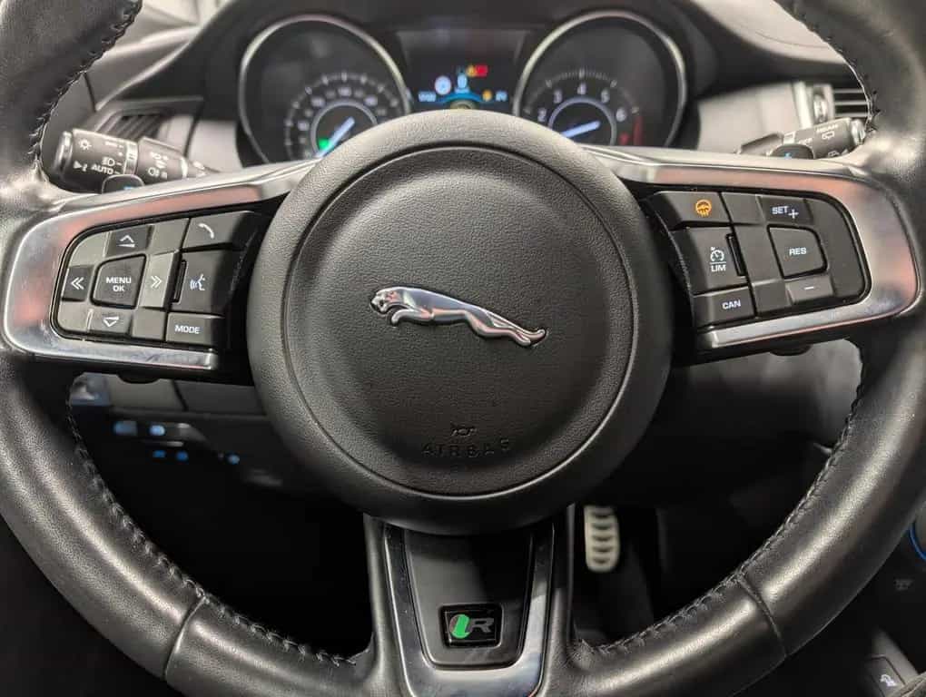 Jaguar E-Pace R-Dynamic S LED/Navi/Pano/SHZ/Kam/20-LM 11/2019-photo-18