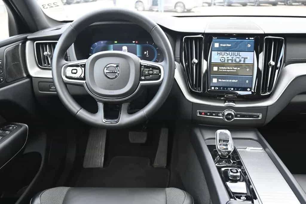 Volvo XC60 B4 Ultimate Dark AWD*LUFT*360°*SDTHZG*LED 02/2023-photo-42