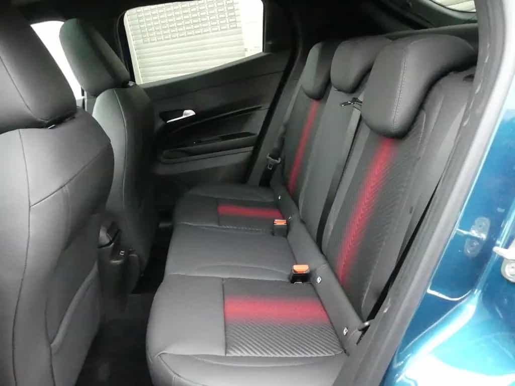Alfa Romeo Junior IBRIDA Q4 TI 1.2 VGT 145PS DCT6 SCHIEBEDA 05/2026-photo-11
