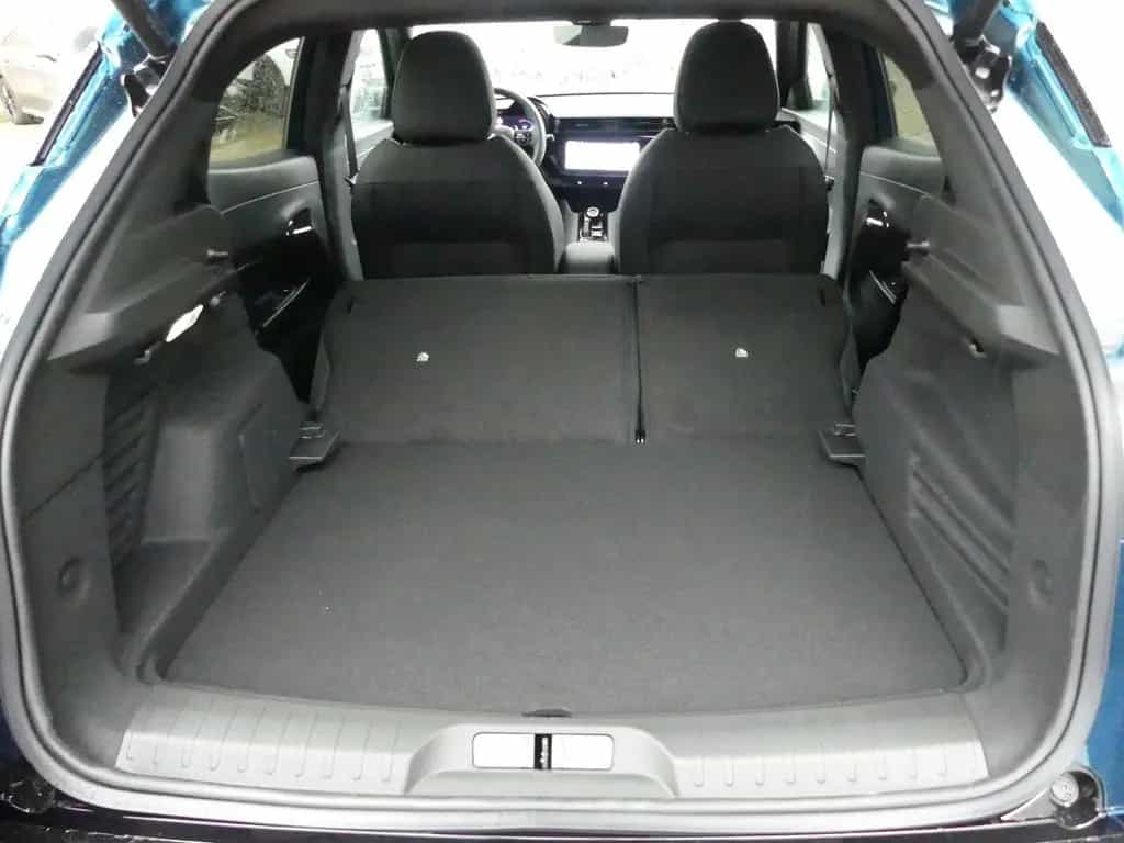 Alfa Romeo Junior IBRIDA Q4 TI 1.2 VGT 145PS DCT6 SCHIEBEDA 05/2026-photo-36