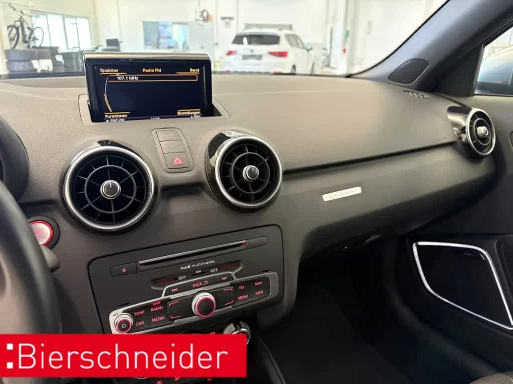 Audi S1 Sportback BOSE NAVI 18 PDC XENON GRA 12/2016-photo-10