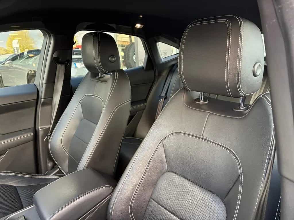 Jaguar E-Pace E-PACE R-Dynamic SE AWD AWR Standheizung 08/2020-photo-15