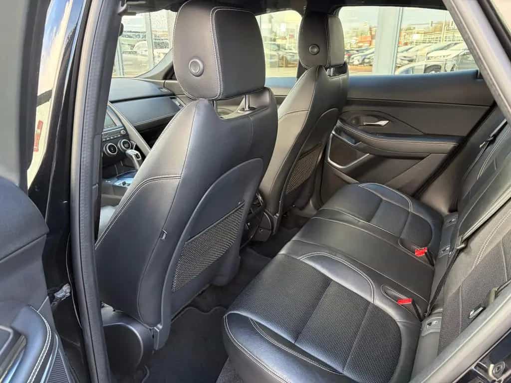 Jaguar E-Pace E-PACE R-Dynamic SE AWD AWR Standheizung 08/2020-photo-16