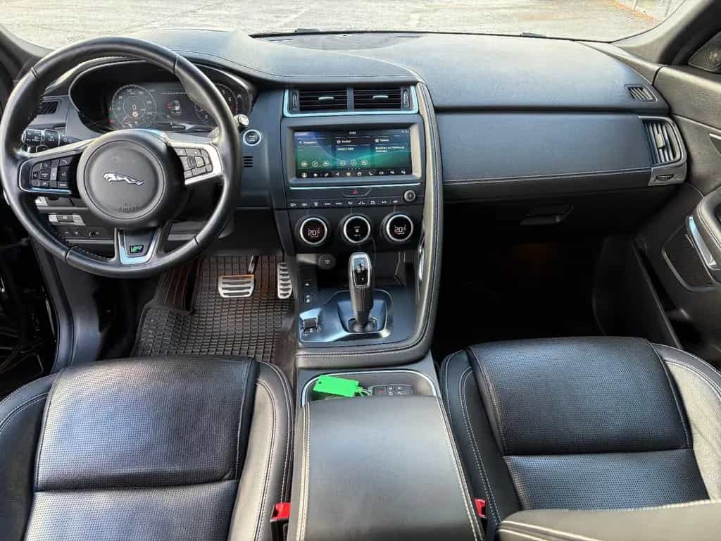 Jaguar E-Pace E-PACE R-Dynamic SE AWD AWR Standheizung 08/2020-photo-17