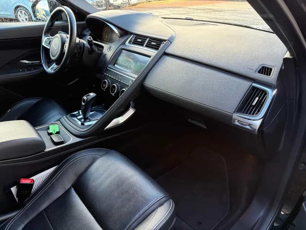 Jaguar E-Pace E-PACE R-Dynamic SE AWD AWR Standheizung 08/2020-photo-20