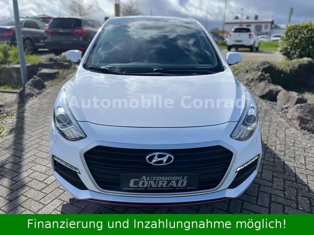 Hyundai i30 Turbo Panoramadach/Lenkradheizung/Tempomat 06/2015-photo-1