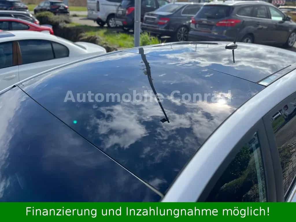 Hyundai i30 Turbo Panoramadach/Lenkradheizung/Tempomat 06/2015-photo-11