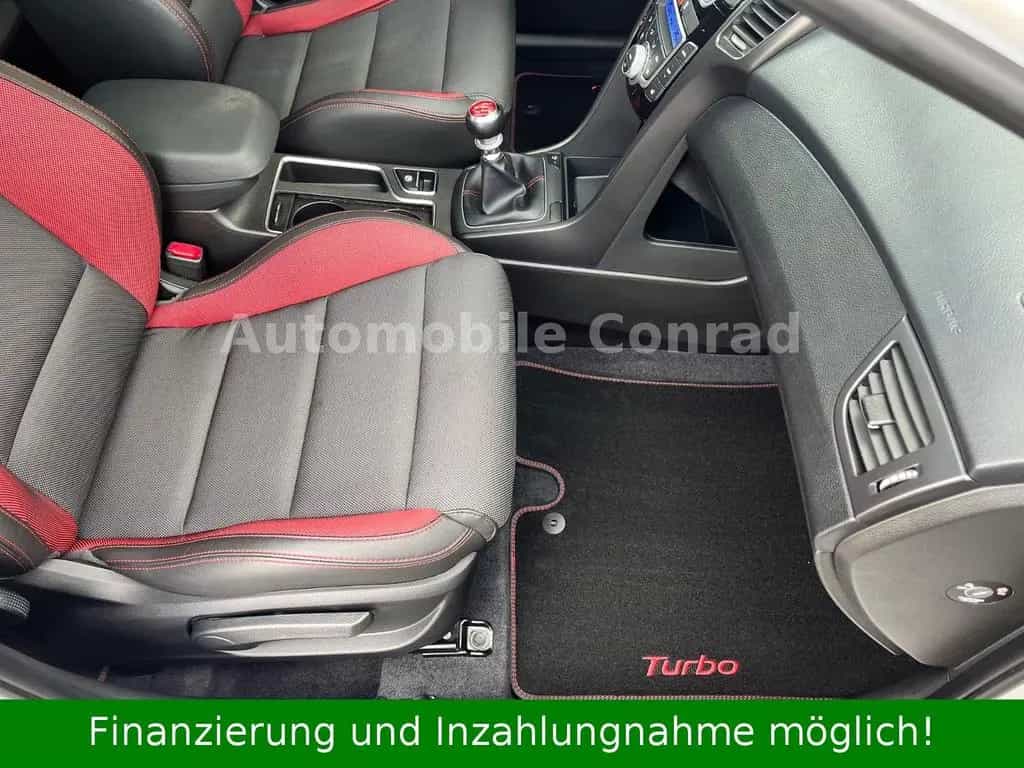 Hyundai i30 Turbo Panoramadach/Lenkradheizung/Tempomat 06/2015-photo-16