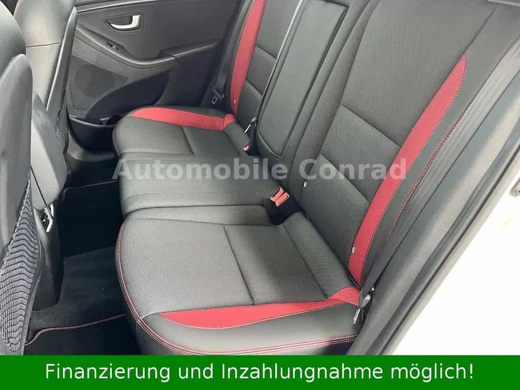Hyundai i30 Turbo Panoramadach/Lenkradheizung/Tempomat 06/2015-photo-18