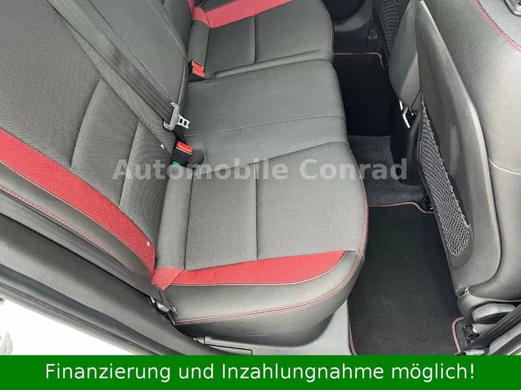 Hyundai i30 Turbo Panoramadach/Lenkradheizung/Tempomat 06/2015-photo-19