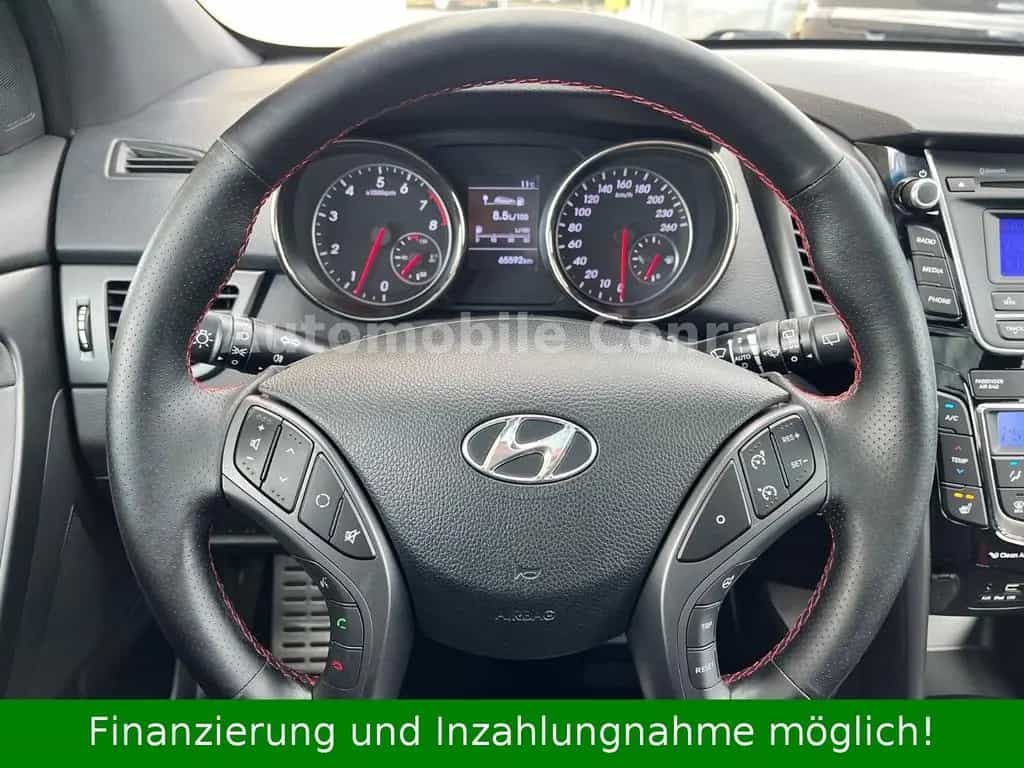 Hyundai i30 Turbo Panoramadach/Lenkradheizung/Tempomat 06/2015-photo-21