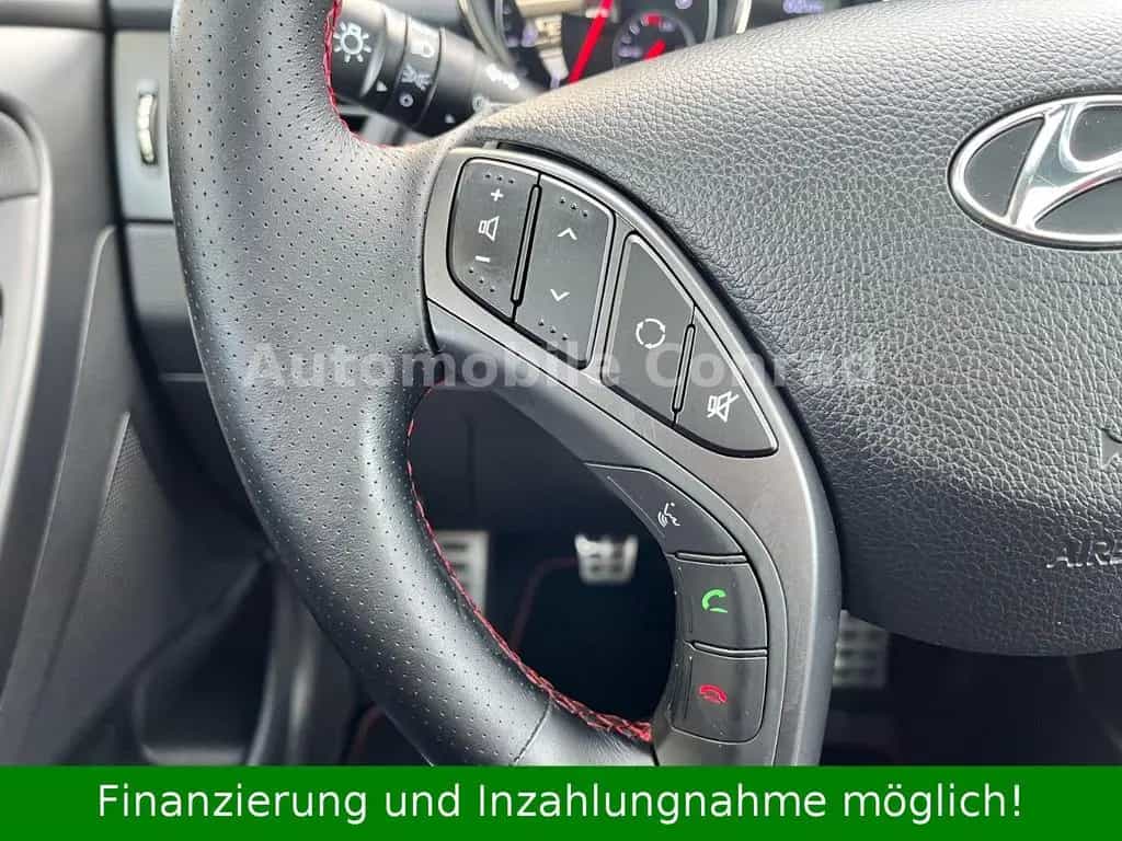 Hyundai i30 Turbo Panoramadach/Lenkradheizung/Tempomat 06/2015-photo-22