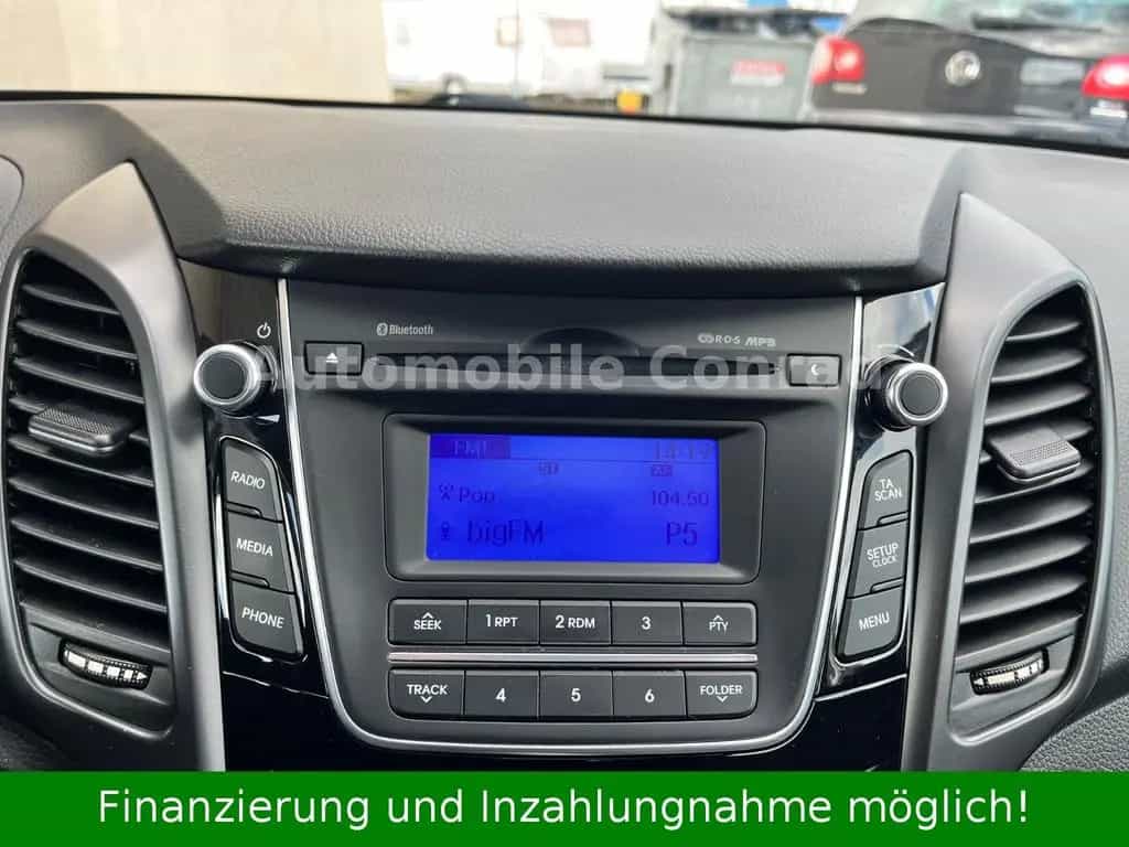 Hyundai i30 Turbo Panoramadach/Lenkradheizung/Tempomat 06/2015-photo-25