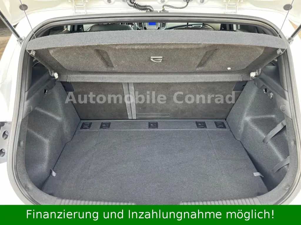 Hyundai i30 Turbo Panoramadach/Lenkradheizung/Tempomat 06/2015-photo-34