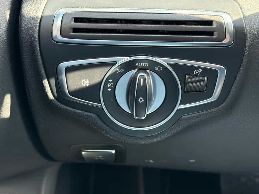 Mercedes-Benz C 180 C Limousine C 180 CGI 10/2018-photo-37