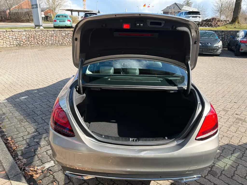Mercedes-Benz C 180 C Limousine C 180 CGI 10/2018-photo-40