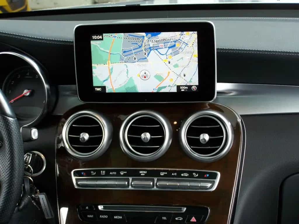 Mercedes-Benz GLC 250 4Matic PANORAM+KAM+LED+AMBIENT+DISTR 10/2017-photo-10
