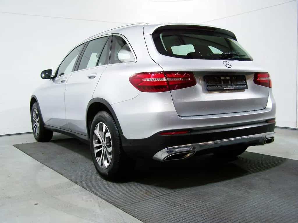 Mercedes-Benz GLC 250 4Matic PANORAM+KAM+LED+AMBIENT+DISTR 10/2017-photo-14