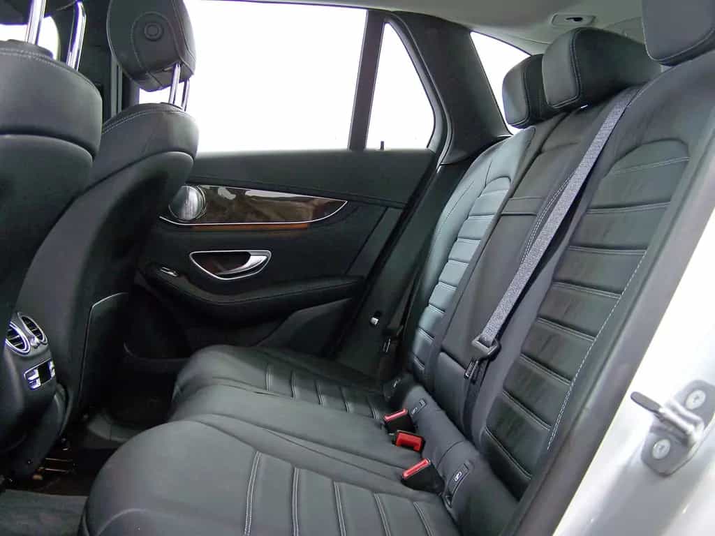 Mercedes-Benz GLC 250 4Matic PANORAM+KAM+LED+AMBIENT+DISTR 10/2017-photo-4