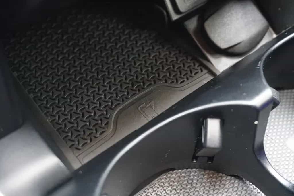 Mercedes-Benz E 220 Td AMG Widecreen 360°Kamera SHZ Multibeam 04/2021-photo-25