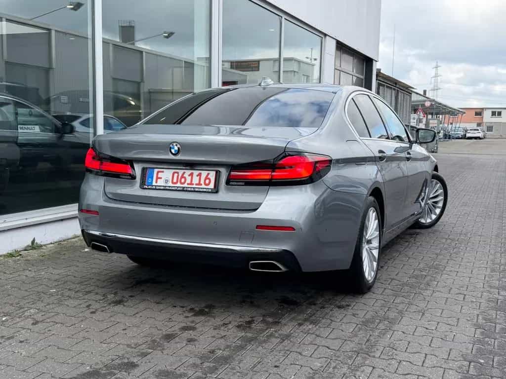 BMW 5 Series 520 d Lim. xDrive Luxury Line Laser/Leder/HUD 07/2022-photo-0