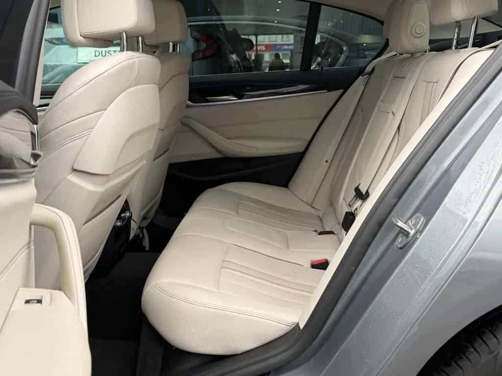 BMW 5 Series 520 d Lim. xDrive Luxury Line Laser/Leder/HUD 07/2022-photo-14