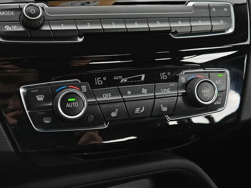 BMW X1 sDrive 18 i Advantage*LED*Navi*Ambiente*PDC* 08/2019-photo-26