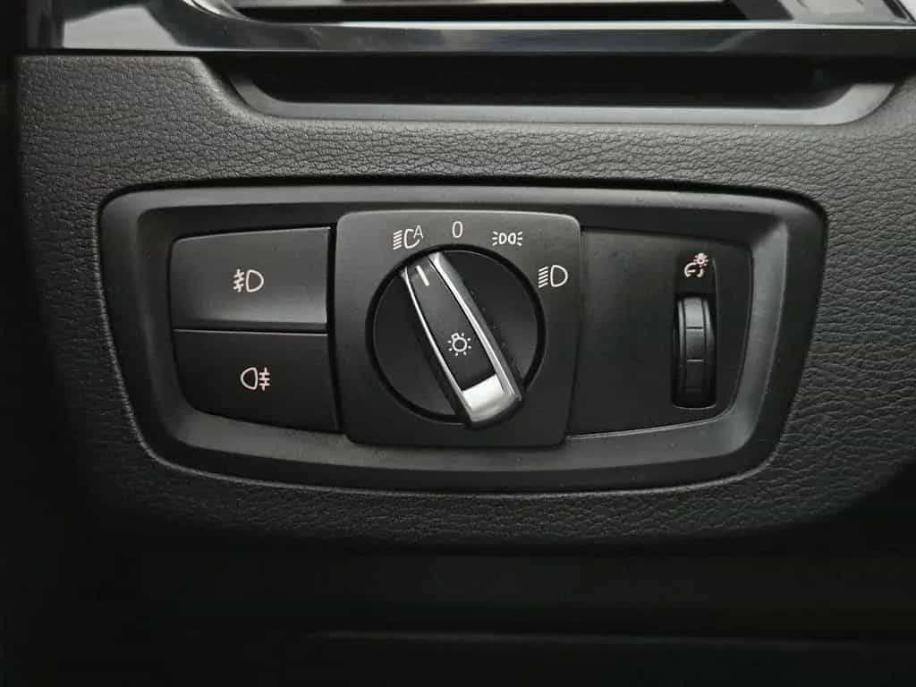BMW X1 sDrive 18 i Advantage*LED*Navi*Ambiente*PDC* 08/2019-photo-44