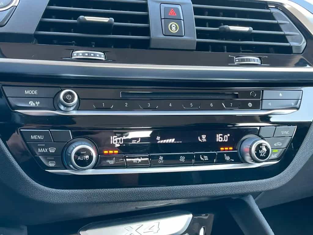BMW X4 xDrive 30 i xLine*AHK*NAVI*SHZ*PDC*LED*TEMP* 04/2019-photo-30