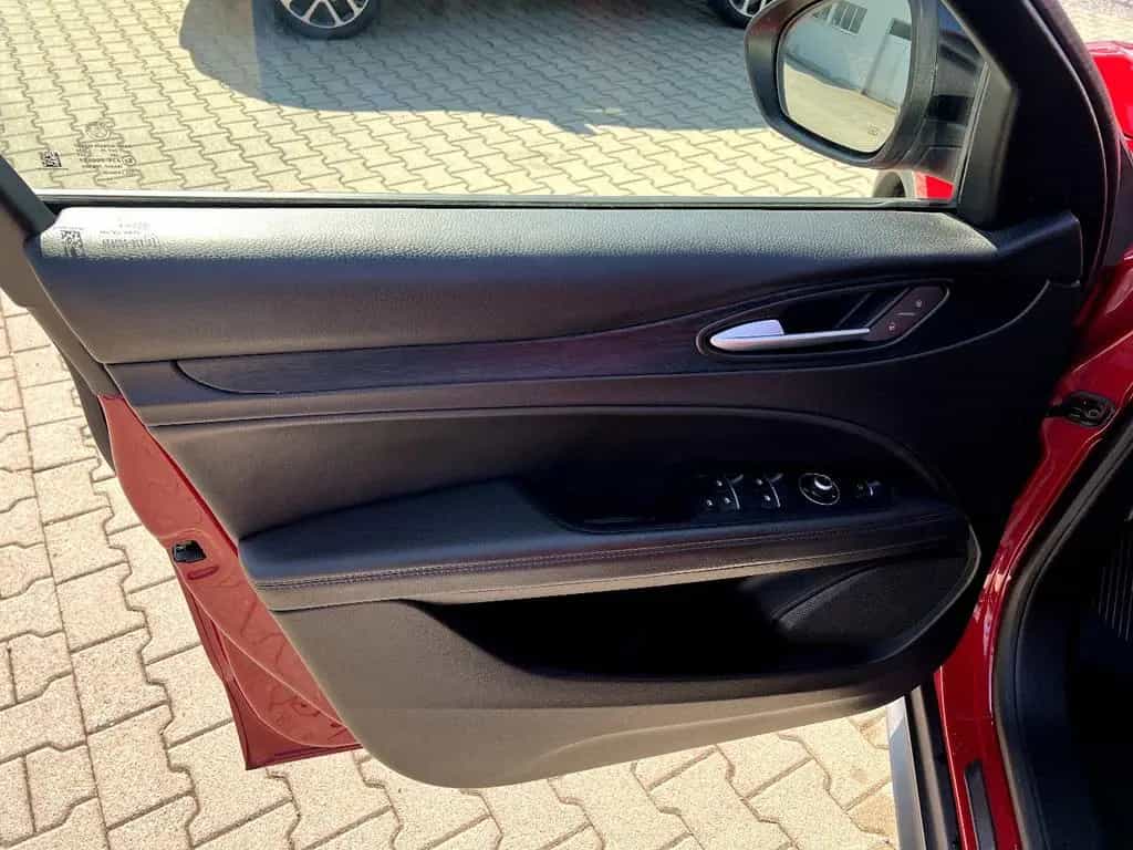 Alfa Romeo Stelvio Q4 2.2 Sprint *LED Navi Leder Kamera AHK 11/2023-photo-9