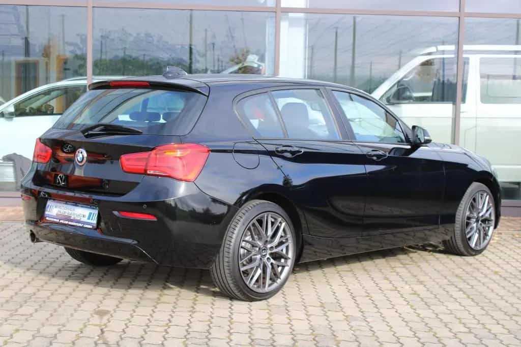 BMW 1 Series 118 i Advantage *Navi*PDC* 05/2019-photo-2