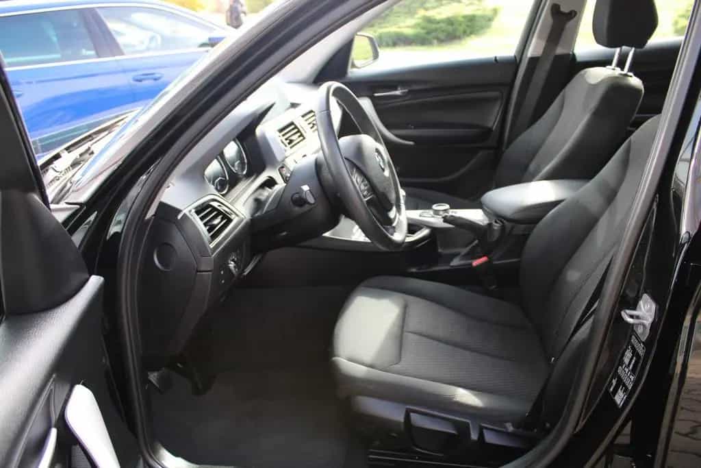 BMW 1 Series 118 i Advantage *Navi*PDC* 05/2019-photo-5