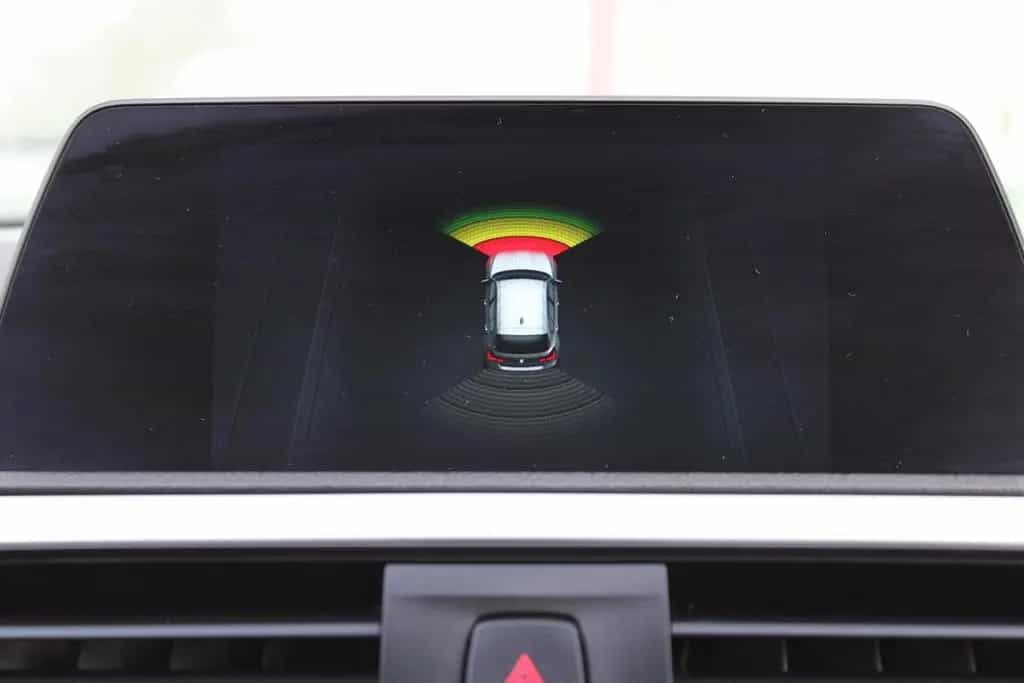 BMW 1 Series 118 i Advantage *Navi*PDC* 05/2019-photo-9
