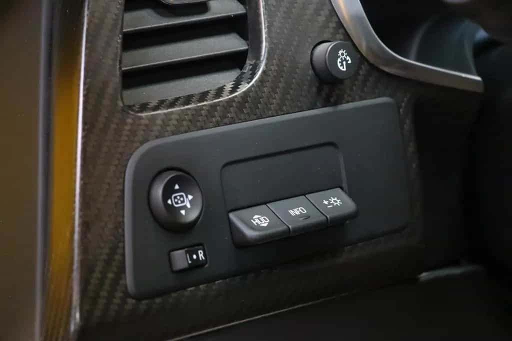 Corvette C7 6.2 V8 TARGA Z06 - Competition - Bose - HUD 04/2016-photo-13