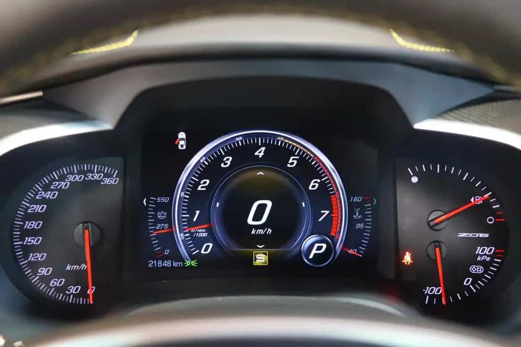 Corvette C7 6.2 V8 TARGA Z06 - Competition - Bose - HUD 04/2016-photo-14