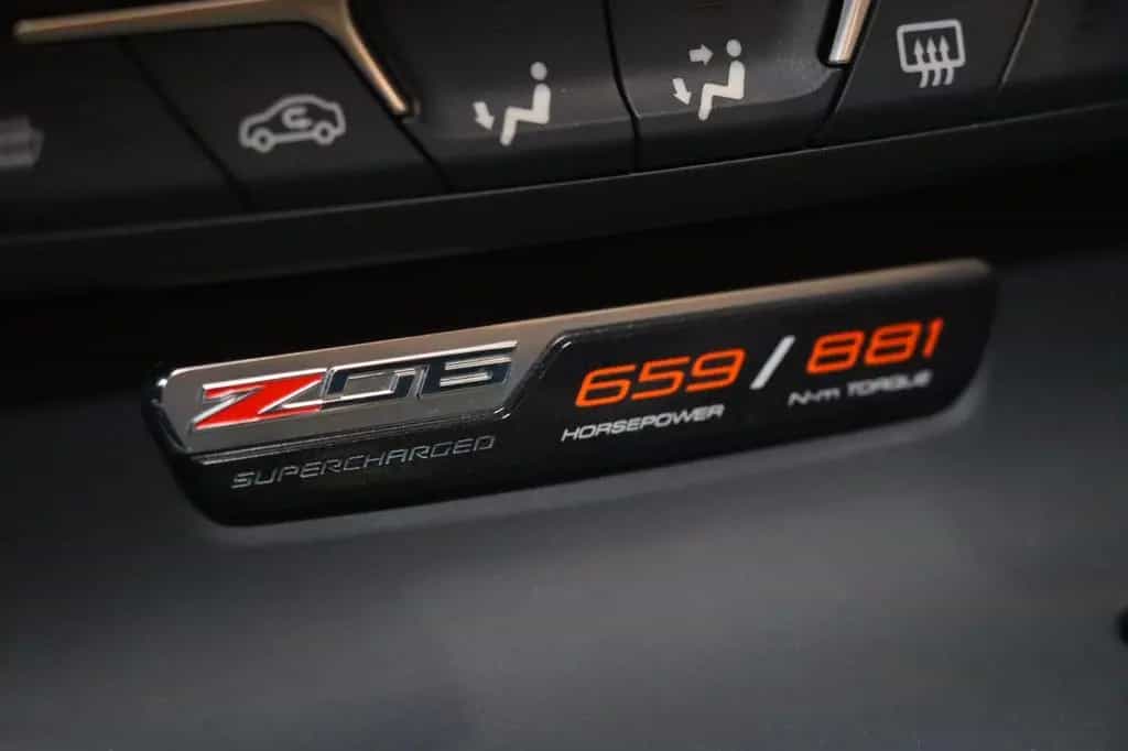 Corvette C7 6.2 V8 TARGA Z06 - Competition - Bose - HUD 04/2016-photo-17
