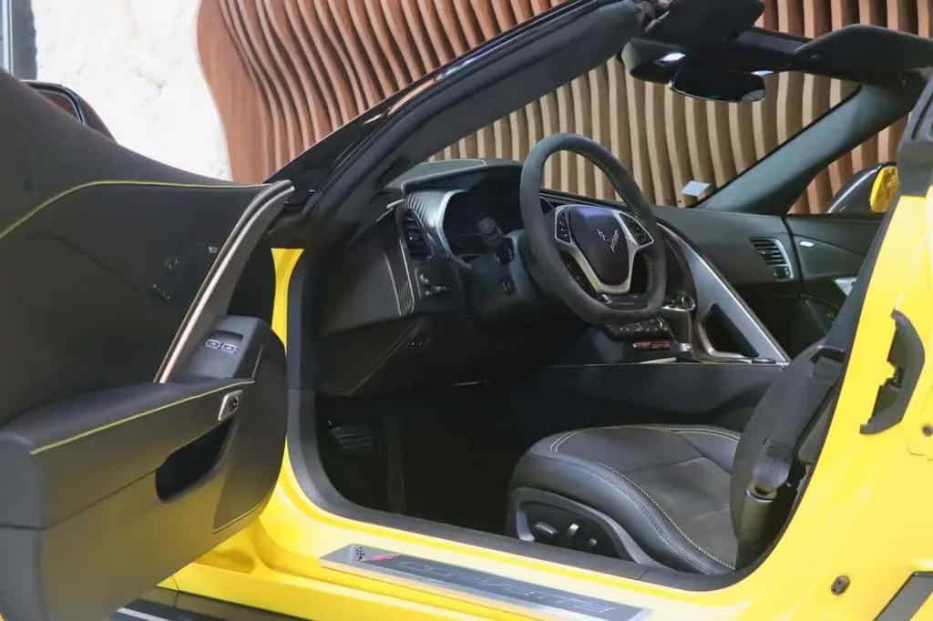 Corvette C7 6.2 V8 TARGA Z06 - Competition - Bose - HUD 04/2016-photo-7