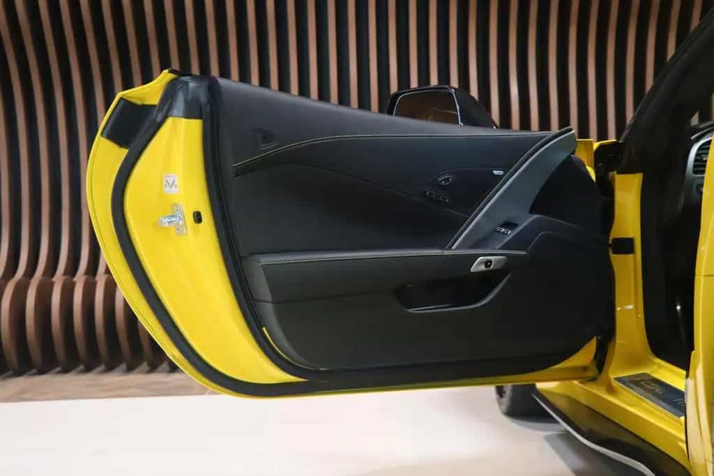 Corvette C7 6.2 V8 TARGA Z06 - Competition - Bose - HUD 04/2016-photo-9