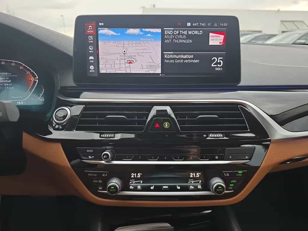 BMW 5 Series 540d xDrive Tour LEDER KAMERA 4x SHZ LED LC Prof 06/2022-photo-15