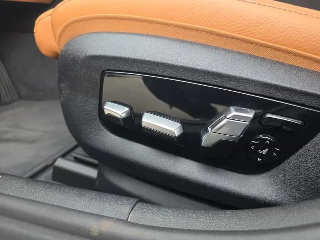 BMW 5 Series 540d xDrive Tour LEDER KAMERA 4x SHZ LED LC Prof 06/2022-photo-24