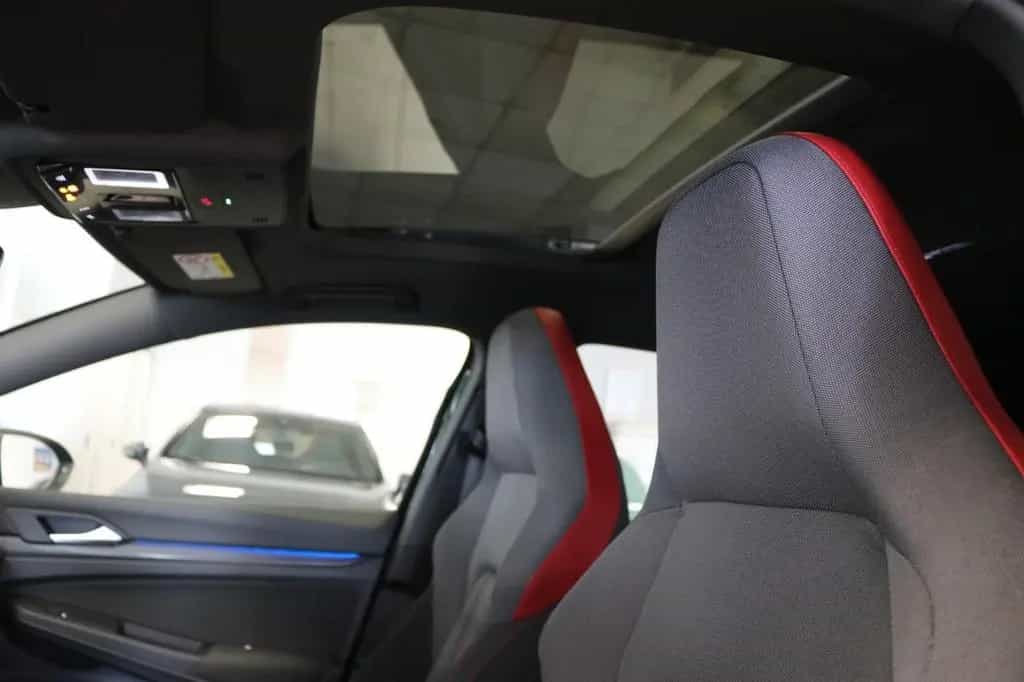 Volkswagen Golf VIII GTI DCC Pano Kamera LED-Plus ACC PDC 01/2021-photo-14