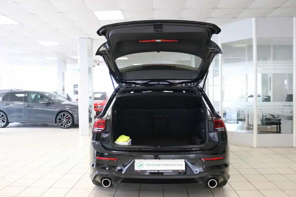 Volkswagen Golf VIII GTI DCC Pano Kamera LED-Plus ACC PDC 01/2021-photo-9