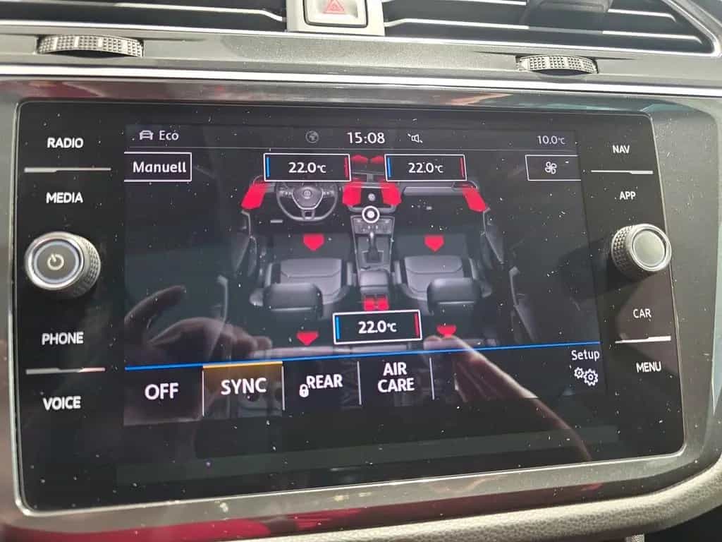 Volkswagen Tiguan 2.0TSI 4M R-LINE AHK ACC DSG PAN LED 2.Hd 03/2018-photo-23