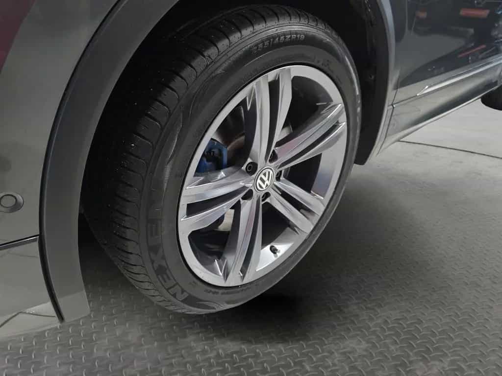 Volkswagen Tiguan 2.0TSI 4M R-LINE AHK ACC DSG PAN LED 2.Hd 03/2018-photo-8