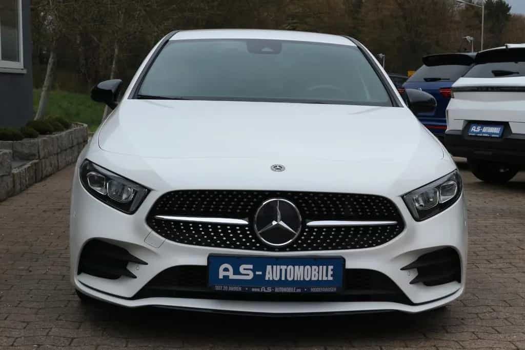 Mercedes-Benz A-Class 250 AMG-Line *2.HD/DCT/RFK/PDC/LED/TEMP/KLIMA* 09/2019-photo-1