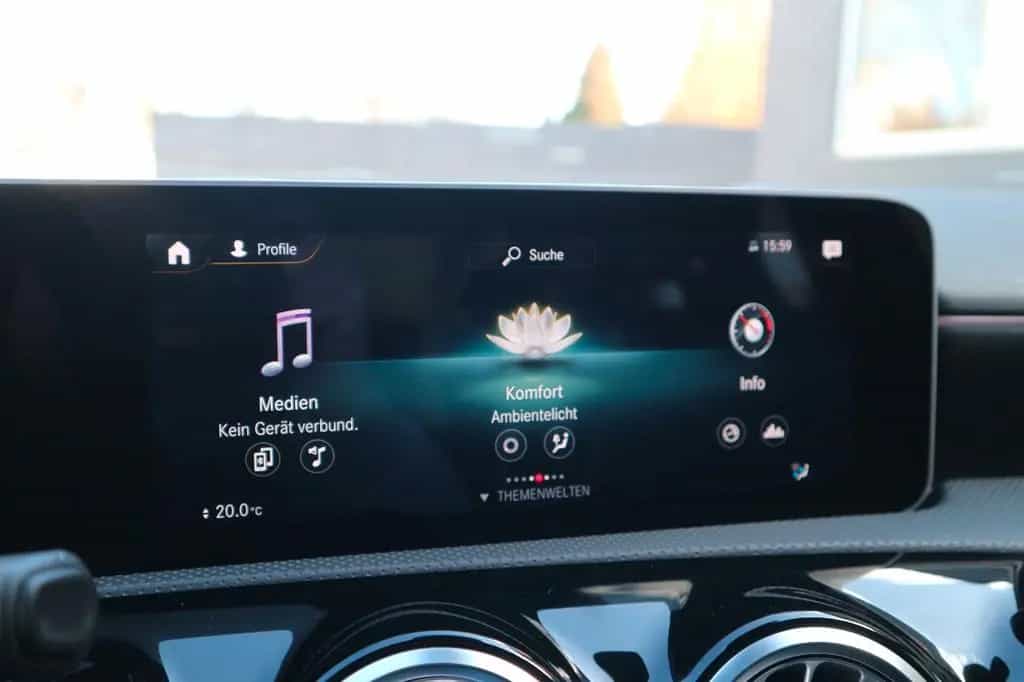 Mercedes-Benz A-Class 250 AMG-Line *2.HD/DCT/RFK/PDC/LED/TEMP/KLIMA* 09/2019-photo-17